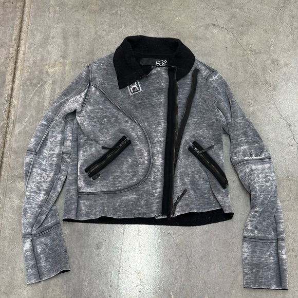 Fox Jackets & Blazers - Women’s fox racing grey zipper jacket